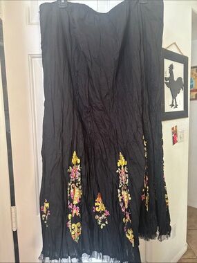 Peter Nygard Black Maxi Skirt with Yellow and Pink Embroidery